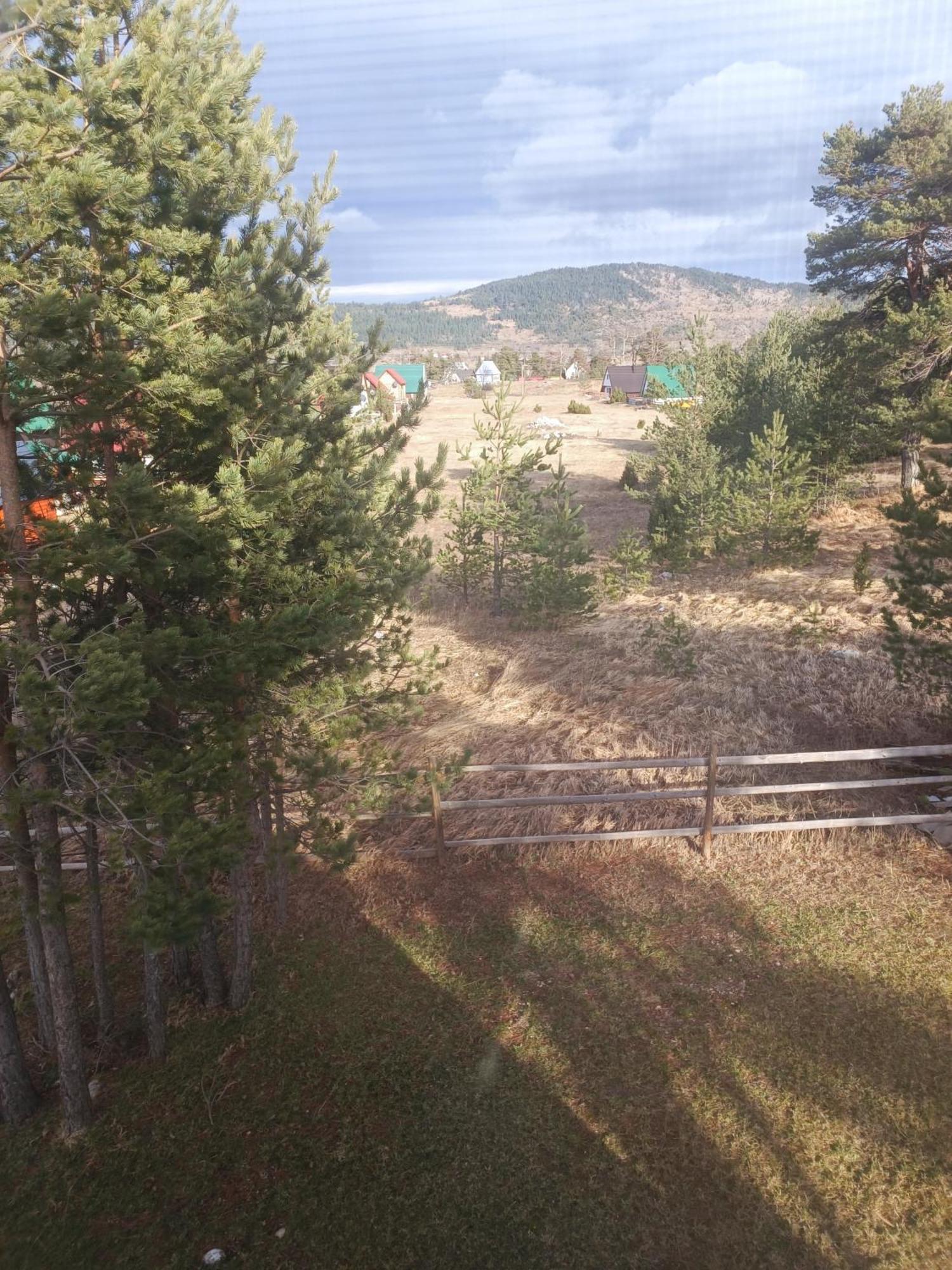 Zabljak_Vikendica Buitenkant foto