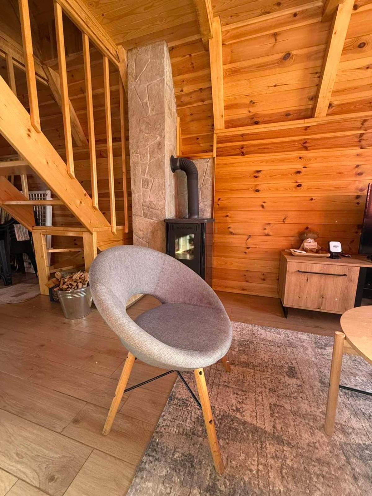 Zabljak_Vikendica Buitenkant foto